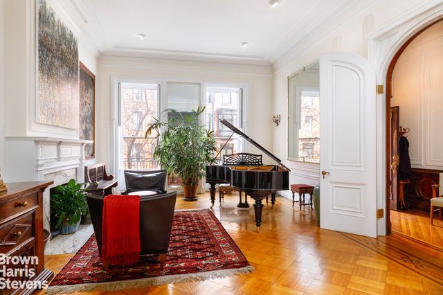 Interior of home in Brooklyn Heights